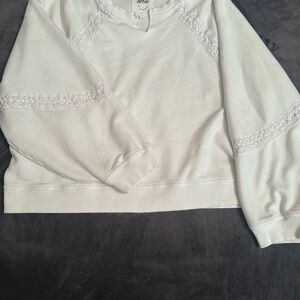 Aerie Cream Lace Detail Top